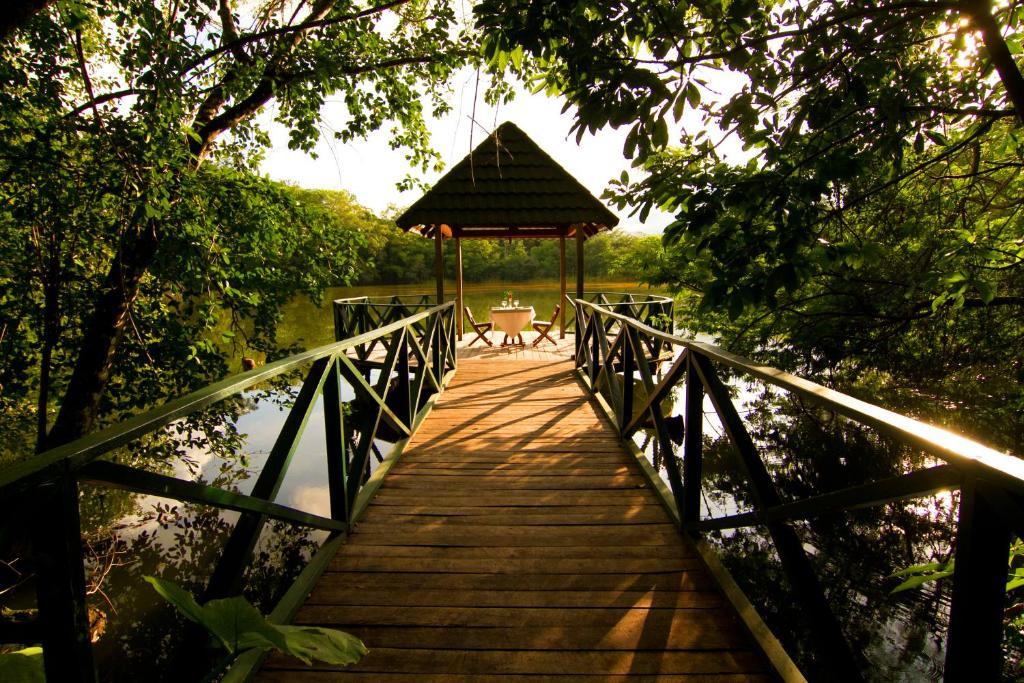 Las Lagunas Boutique Hotel Flores Eksteriør bilde
